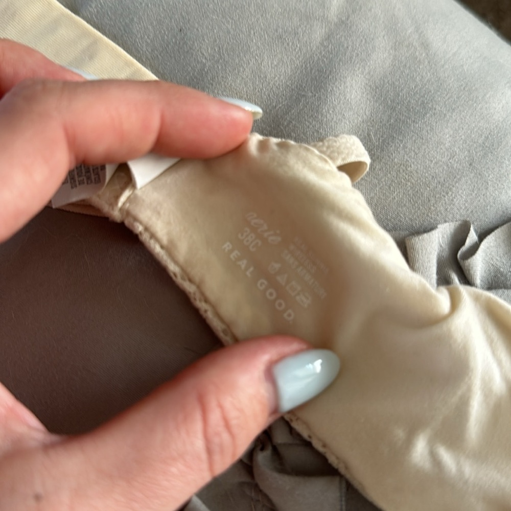 Bra - Picture 2 of 2